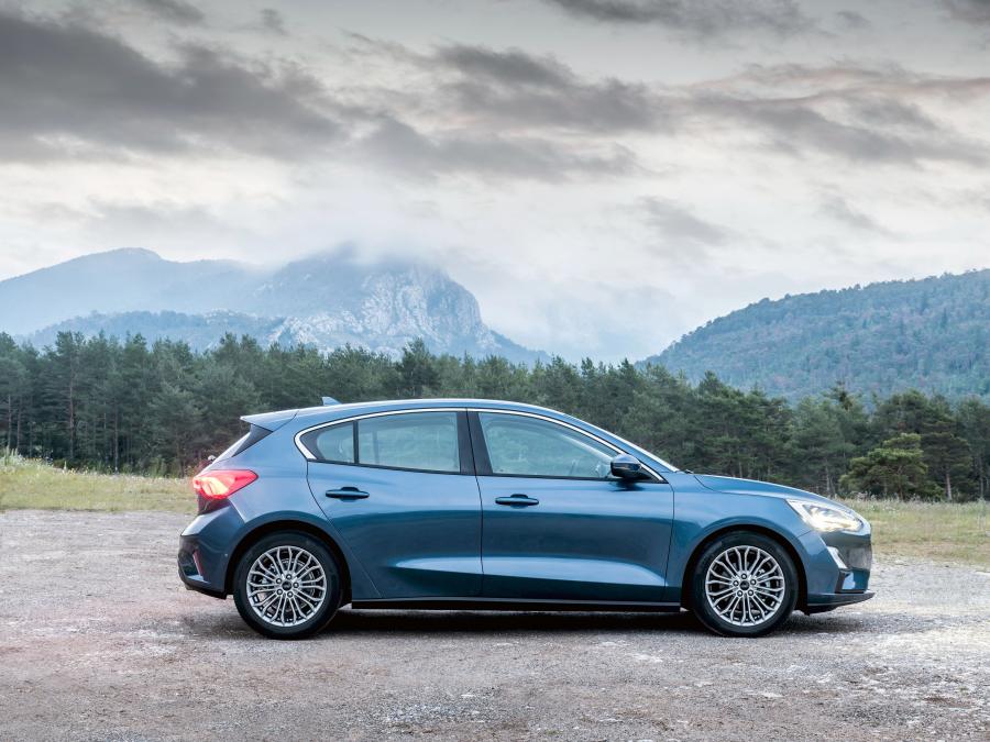  Ford Focus Titanium 2018 года  (WW) (фото 27 из 41)